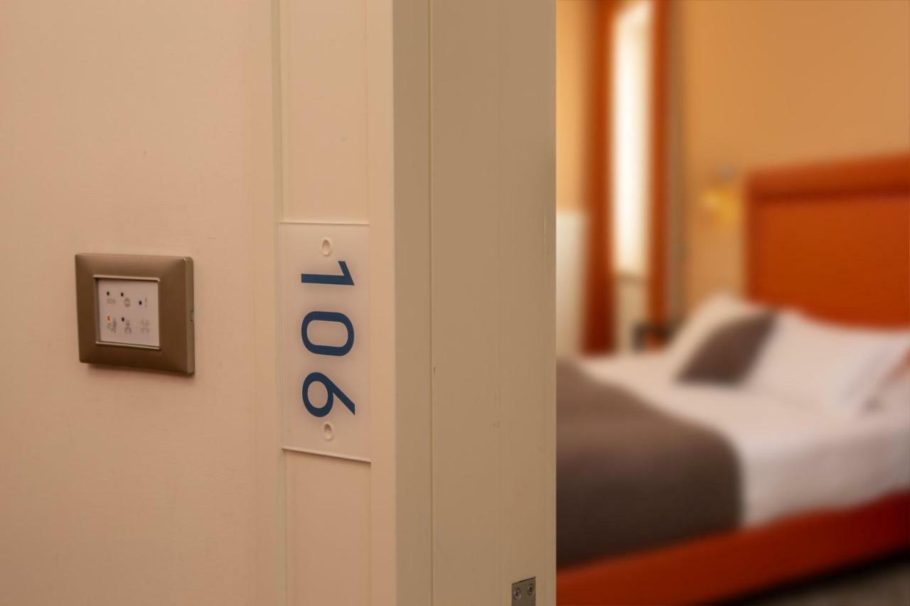My Trevi Charming & Luxury Rooms Roma Exterior foto